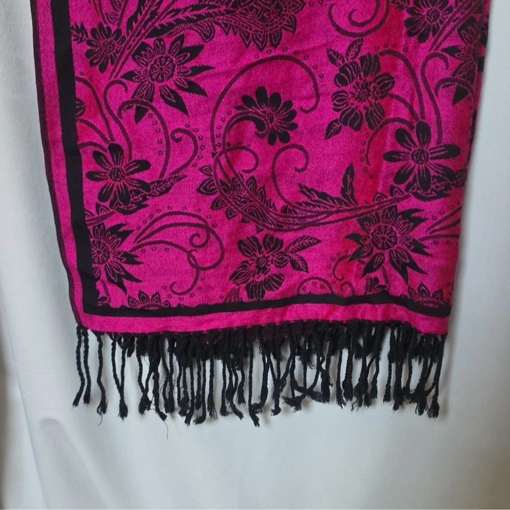 The Unbranded Brand nwot look